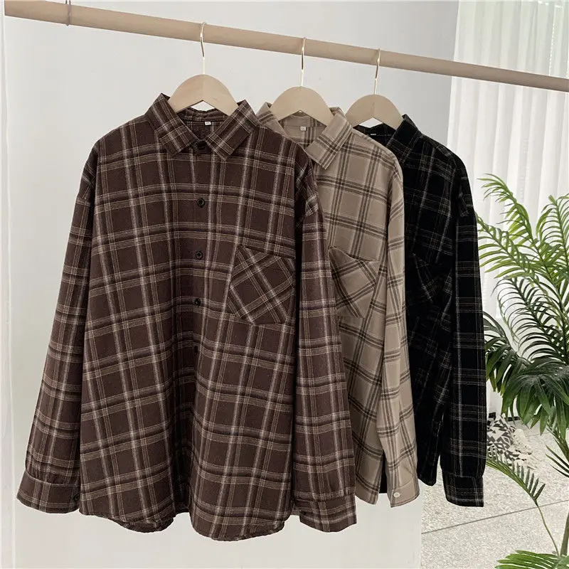 Checkered shirt, women's long sleeved retro Hong Kong style loose oversized top, fashionable and versatile, autumn outerwear