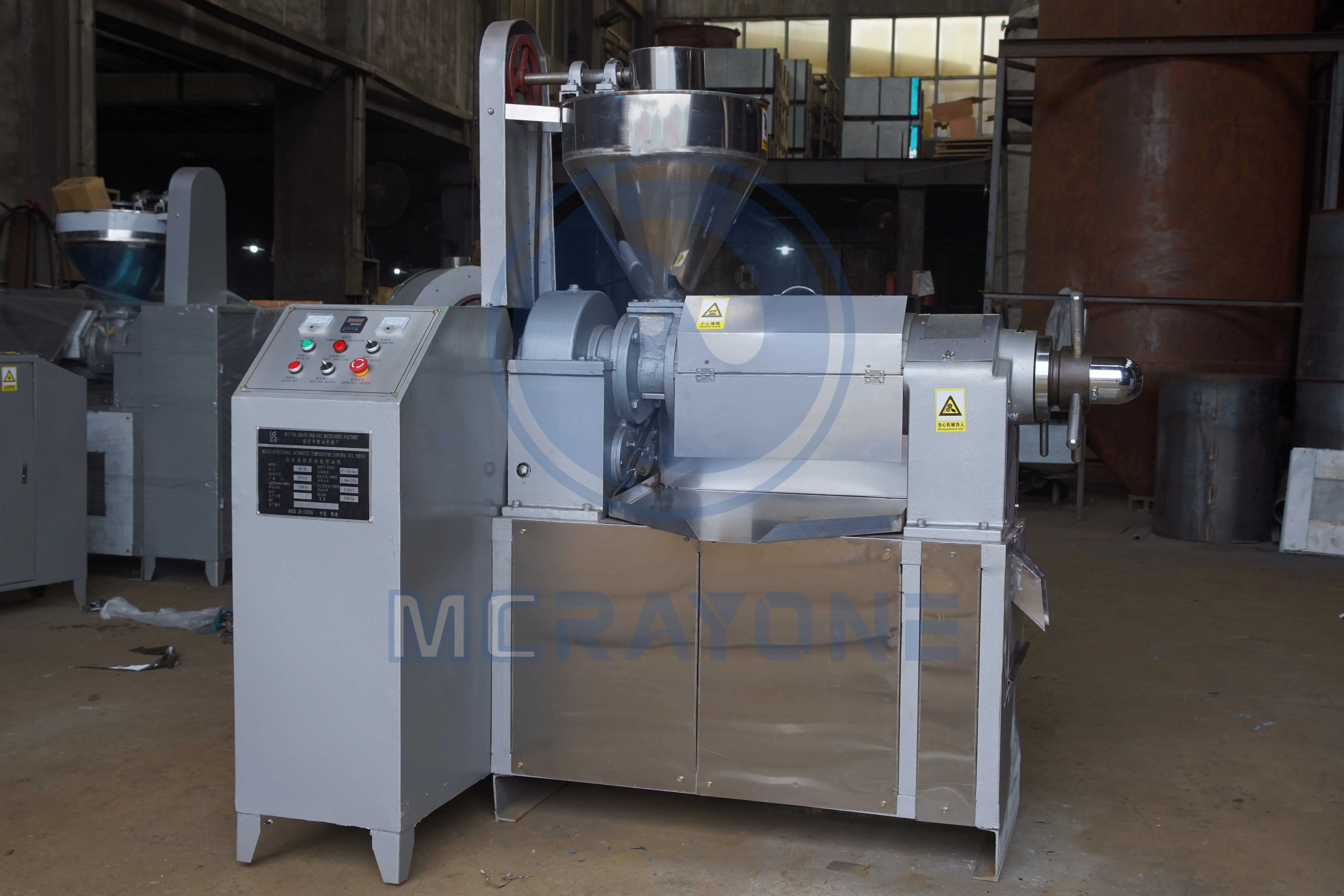 Large Capacity 150-200kg/h Oil Pressers Machine High Efficiency Sunflower Peanut Oil Press Extraction Machine