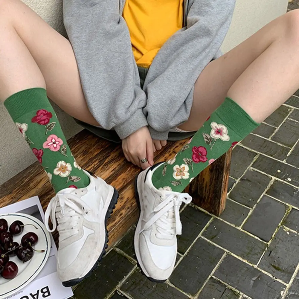 Kawaii Cartoon Art Graffiti Octopus Flower Plant Socks Casual Cotton Medium Tube Socks Streetwear Harajuku Crew Sox Hosiery