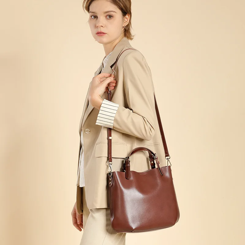 Zency Genuine Leather Simple Shoulder Bag Large Capacity Women Casual Handbag Crossbody Vintage Oil Wax Shopper Tote Bucket Bag
