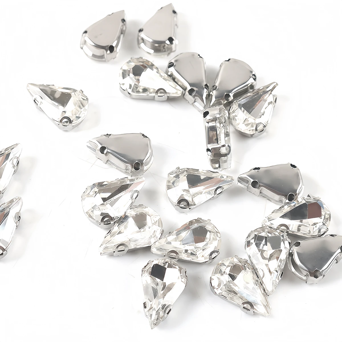 Wassertropfen-Kristallglas-Strasssteine mit Krallenfassung, Marquise-Schliff, zum Aufnähen, Tropfenform, Strass-Diamant mit Metallbasis für Kleidung und Bekleidungsdekoration – Detail 7