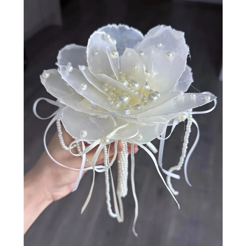 

Букет невесты из жемчуга и цветов в форме капли для свадебной фотосессии, браслет-букет из жемчуга в форме ракушки