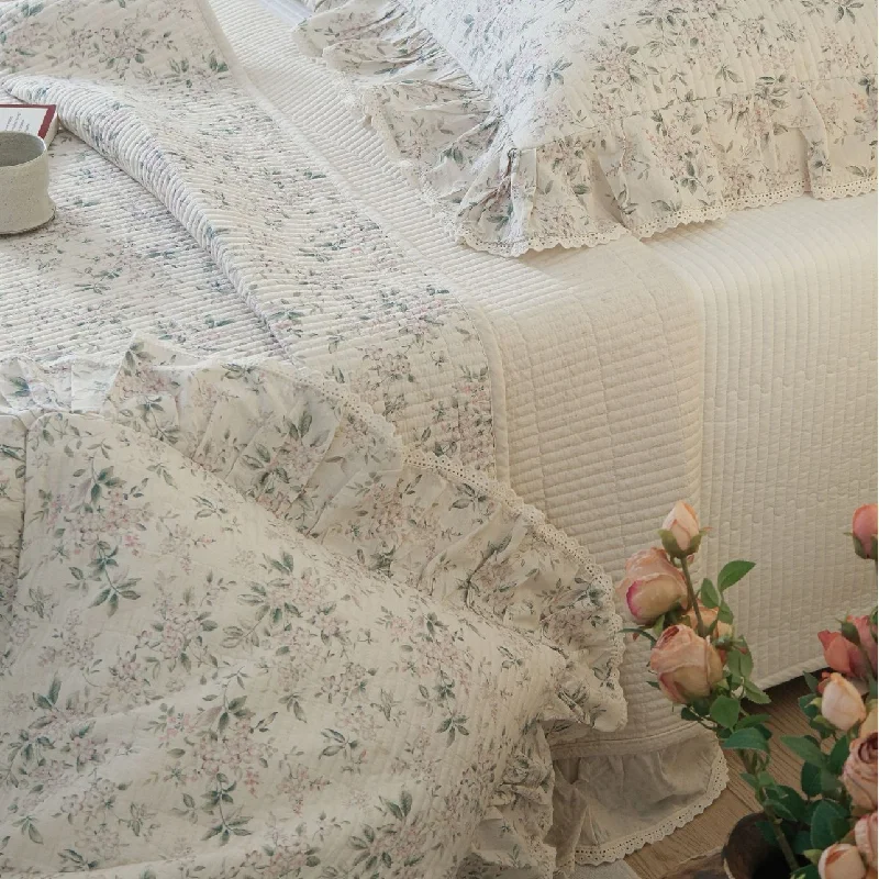 Vintage Floral Quilt Bedspread Set 3PCS, Linen Cotton Ruffled Coverlet with Lace, French Style Lightweight Bed Blanket