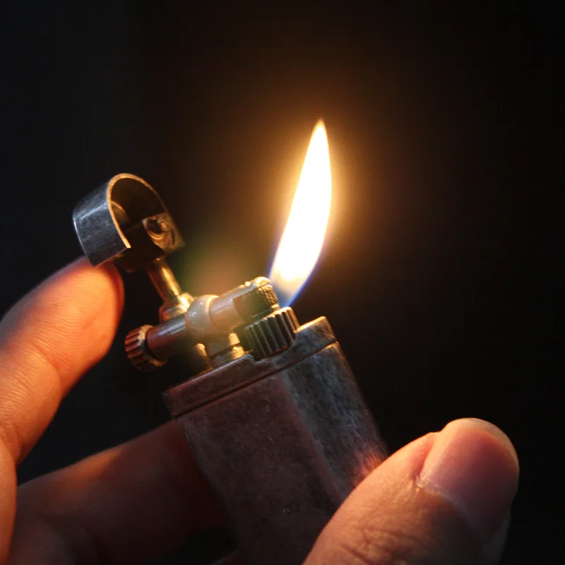 Inflatable Slanted Flame Pipe Metal Lighter for Pipes Stylish Flame Pipes Metal Teeth, Inflatable Lighter, Cigarette Accessories