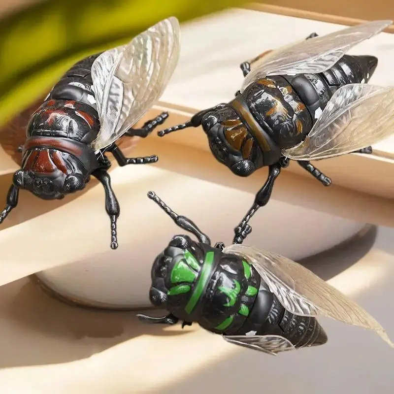 

Novelty Animated Prank Insect Toy; Wind Up Bionic Cicada Model; Fun and Educational Plastic Toy for Children