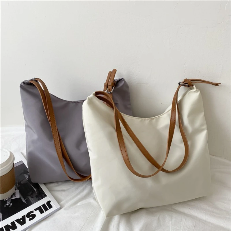 

Trendy Casual Soft PU Women's Handbags Solid Color Large Capacity Female Shoulder Bag Retro Tote Bag for Commute Shopping