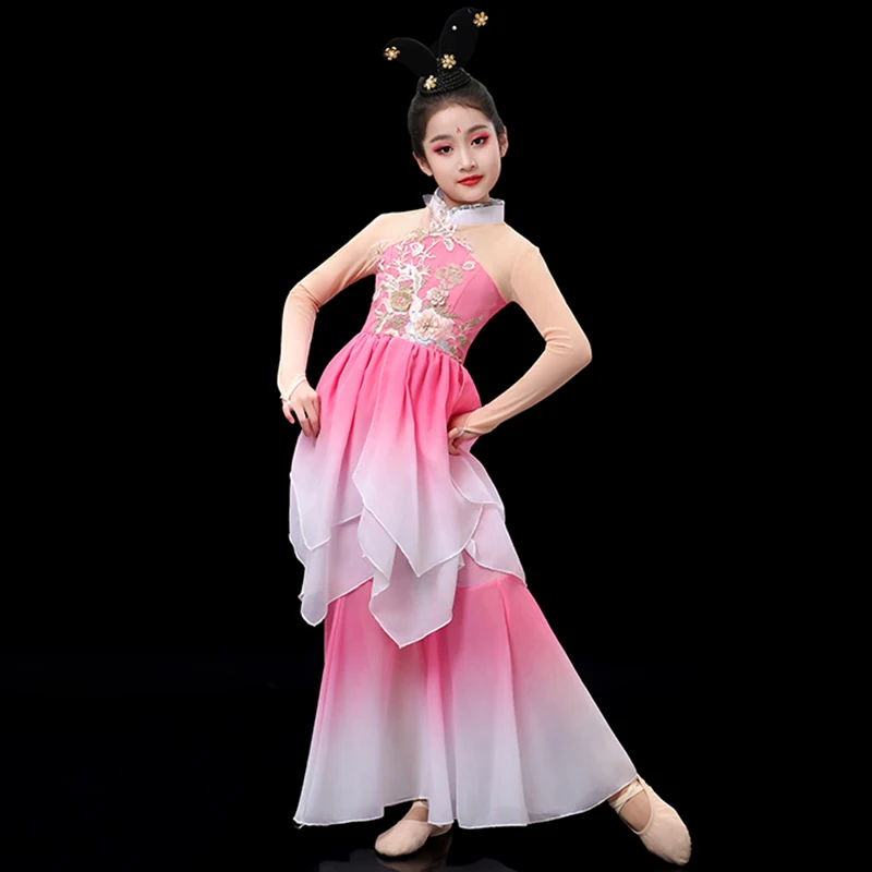 Klasyczne stroje narodowe Yangko, odzież sceniczna, dziewczęce, dziecięce, starożytne ludowe, wachlarze, parasole, taniec na placu, na scenę.