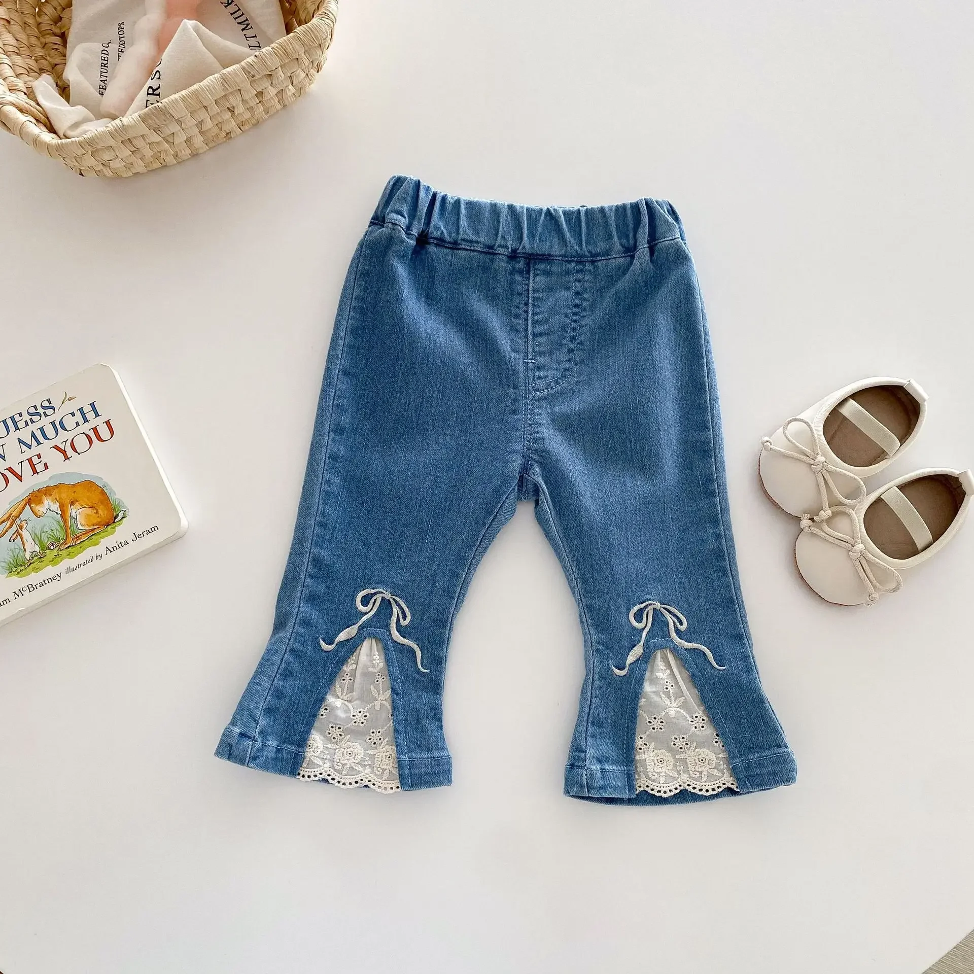 

Girls jeans fashion 0-5 years old autumn Korean children's clothing baby girl clothes simple flared pants