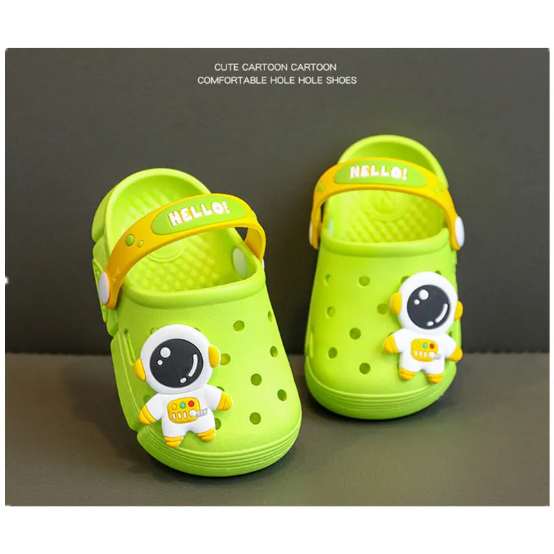 Kids Clogs Sandals Children Cute Cartoon Garden Shoe Lightweight Soft Baby Slippers Beach Sandals Two Ways Using A0028