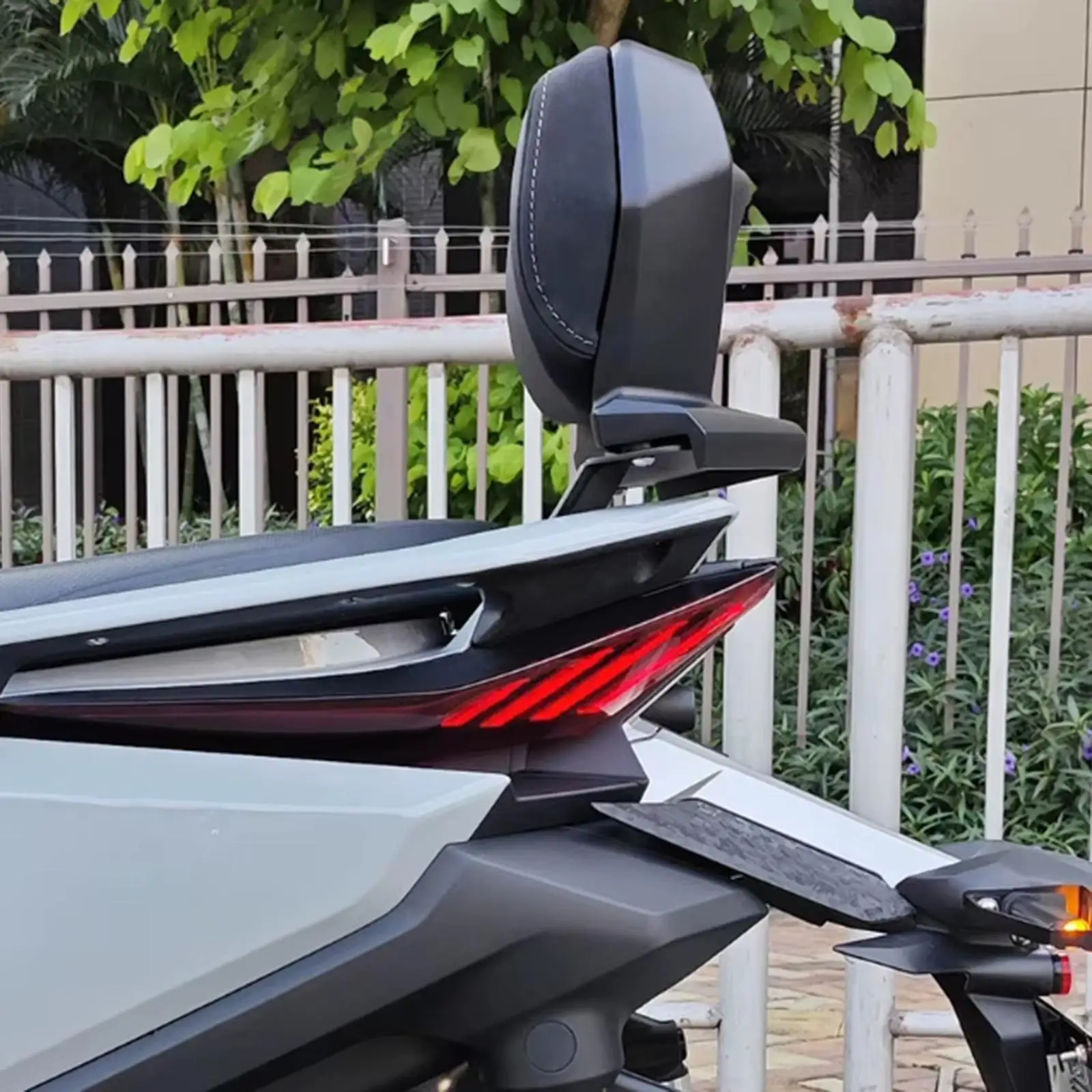 

Motorcycle Rear Seat Backrest Motorcycle Rear Backrest Easy Installation Sturdy Detachable Multiuse for 368G Attachments