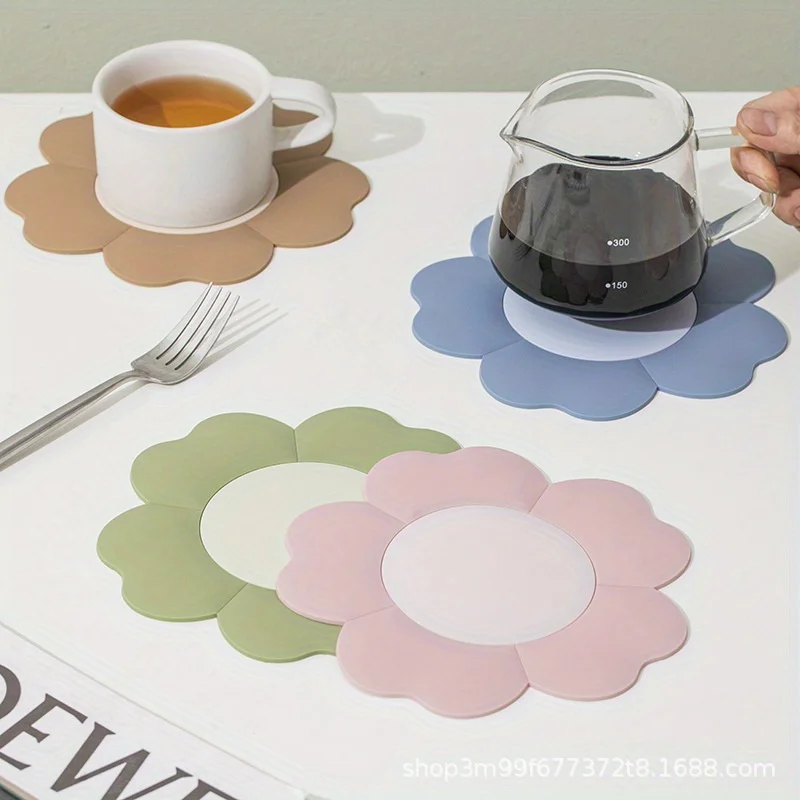 1PC French Cream Wind Plastic Heat-insulating Mat Dinner Mat Coasters Home Use High Temperature Anti-scald Mat