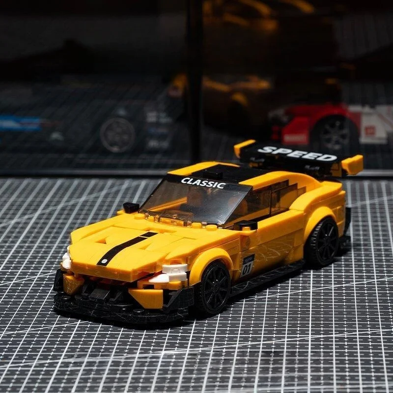 Sports Car Building Block Set 725 Pieces 2 Types Of Models With Replaceable Wheels Assembled Car Model Desktop Ornament view 3