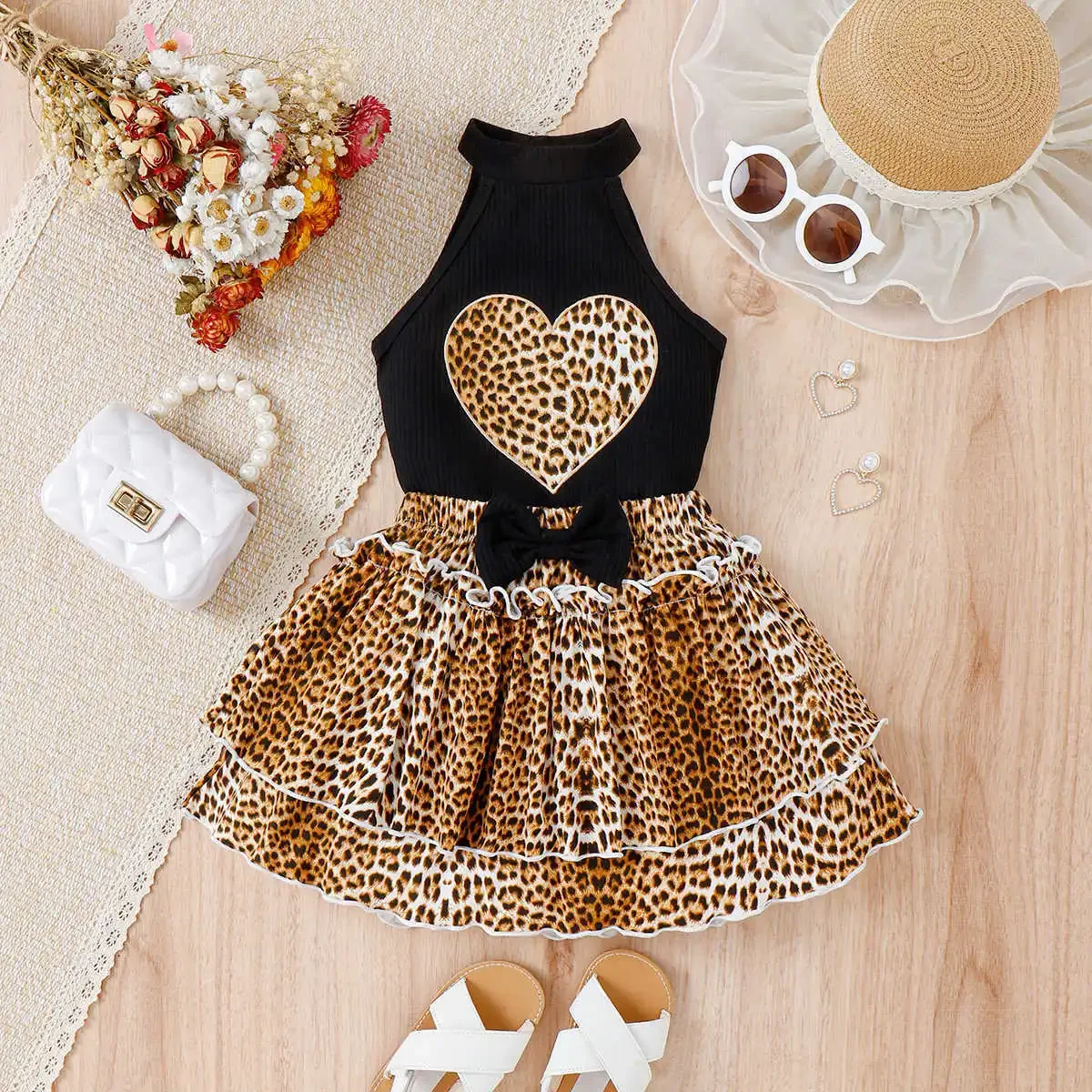 

Girls Clothing Sets Summer Neck Hanging Leopard Pattern Love Print Vest + Bow Lace Cake Skirt Kid Children Clothing Fashion 4-7Y