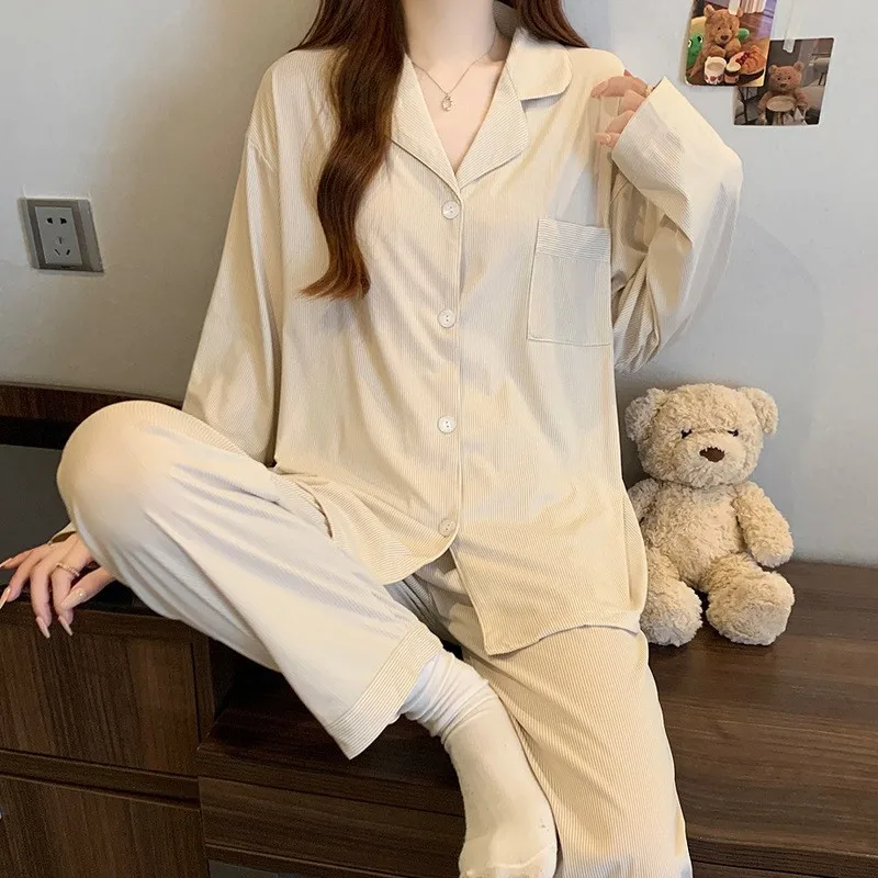 Minimally Casual Sleepwear for Women in Spring and Autumn New Long Sleeved Korean High-End Feel Zebra Stripe Pattern Outdoor