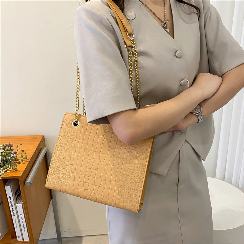 Fashion Luxury Crossbody Bags for Women Trendy Designer Shoulder Bag Leisure Chain Solid Color Messenger Bag Handbags