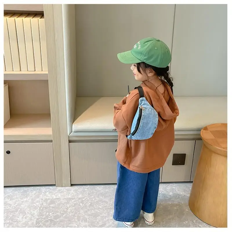 Denim-Gürteltasche mit Reißverschluss, Crossbody-Stil, Sling-Design, lässiger Stil, Denim-Material, lässige Umhängetasche für Jungen – Detail 7