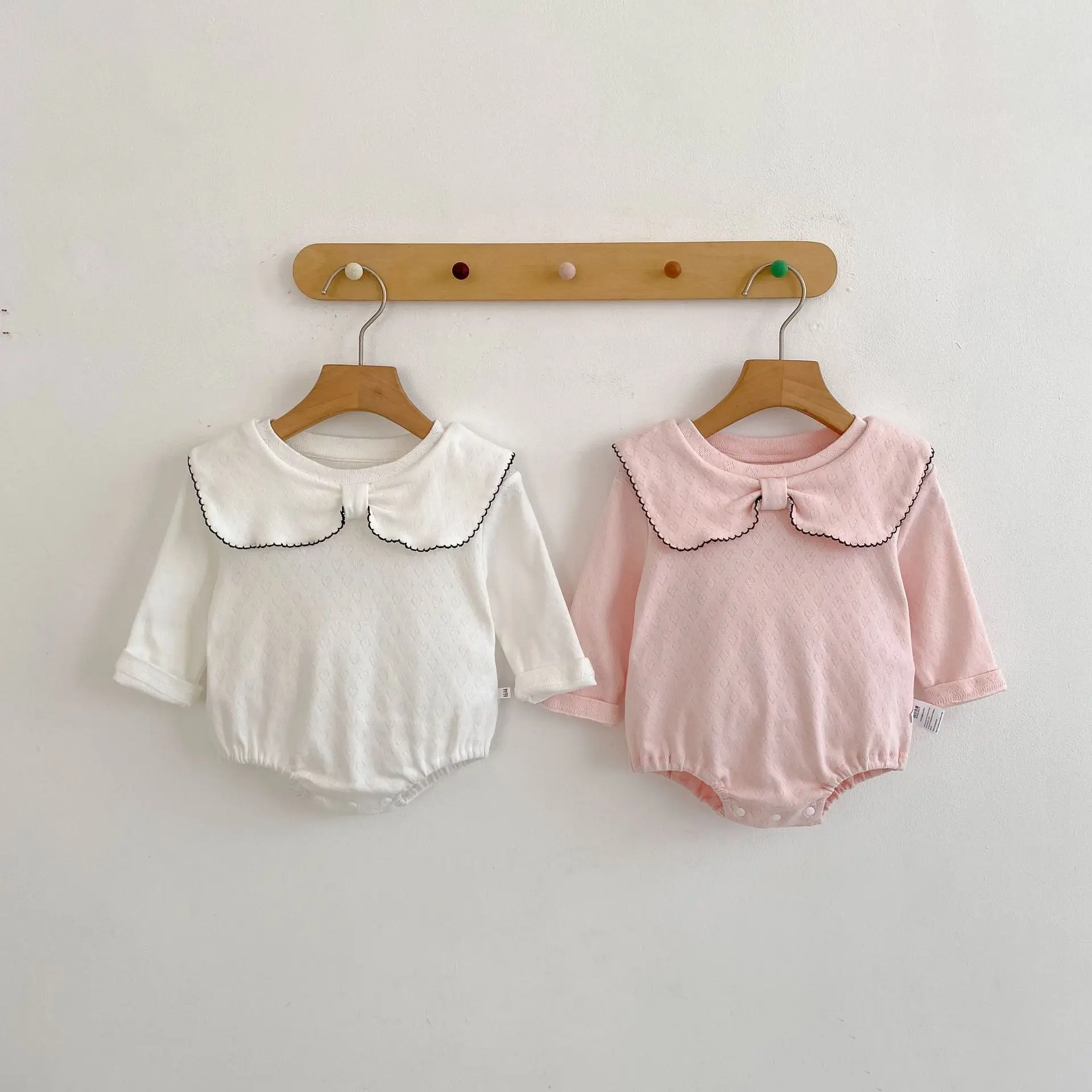 Autumn New Style 0-2 Year Old Baby Girl Butterfly Collar Long Sleeved Hoodie Jumpsuit Crawling Suit