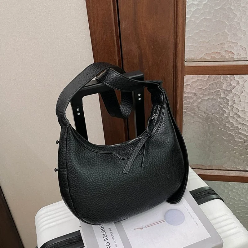 

Женская сумка через плечо из нубуковой кожи с модным белорским винтажным легким мягким повседневным образом