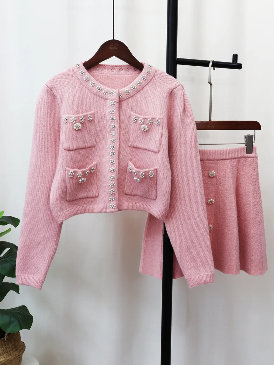 Elegant Small Fragrance Knitted 2-Piece Set Women\'s Spring and Autumn New Pearl Decoration Outfit Short Cardigan+Pleated Skirt