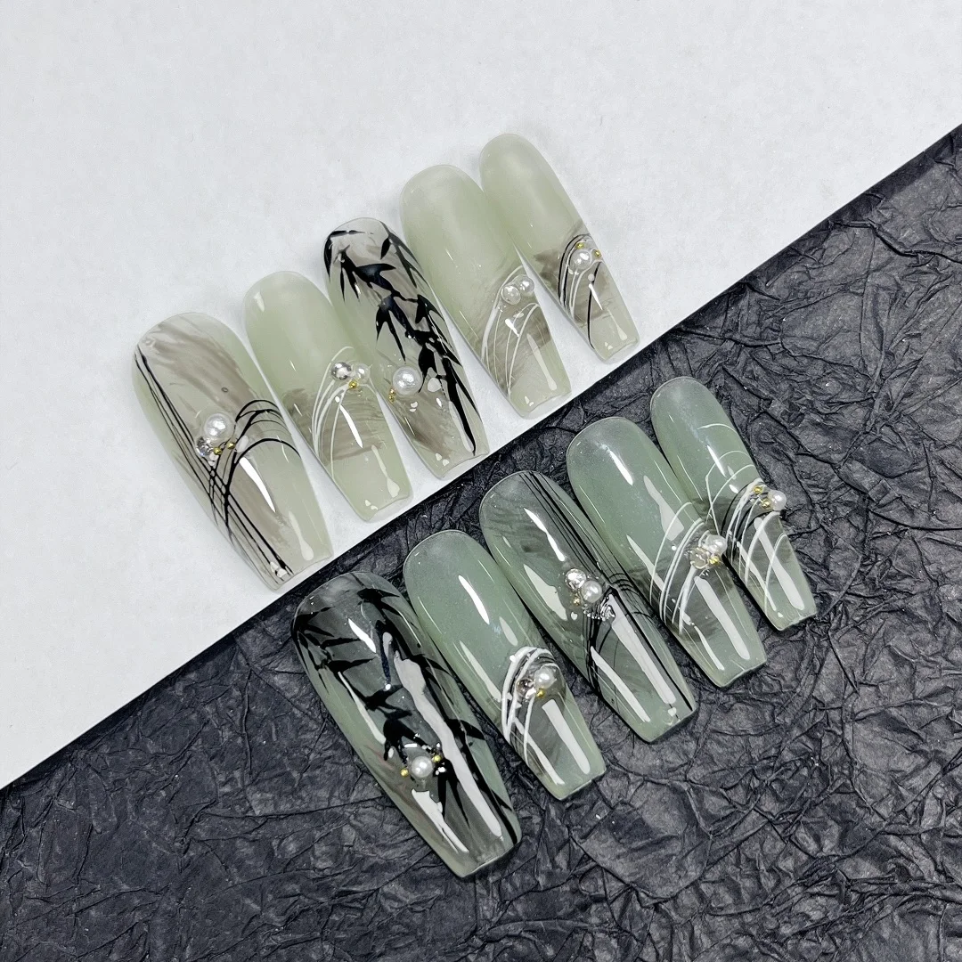 Cold Mist Bamboo Handmade Press-on Nails,Medium-long Length,Luxurious Style,New Arrival,Whitening Effect,Removable and Reusable