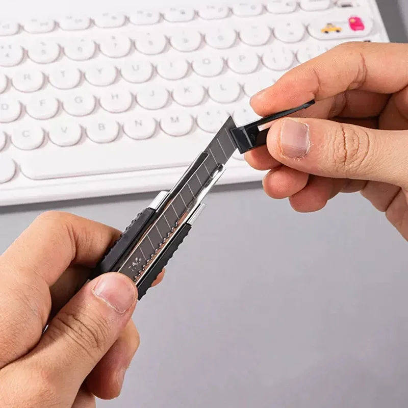 ديلي 10/30/50 قطعة شفرات 9 مللي متر/18 مللي متر/T-شكل عرض سبائك الصلب شفرات حادة للمنزل المدرسة الحرفية صندوق ورقي أداة القطع #5