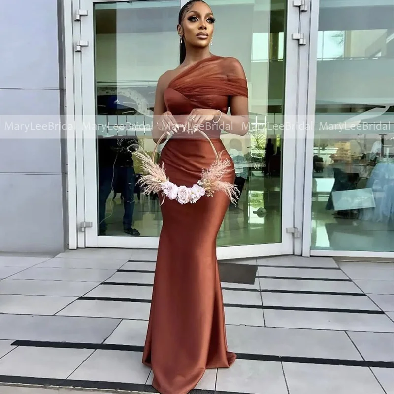 Cheap Brown Bridesmaid Dresses for Women One Shoulder Sheer Tulle Strap Plus Size Mermaid Wedding Party Dress Maid of Honor Gown