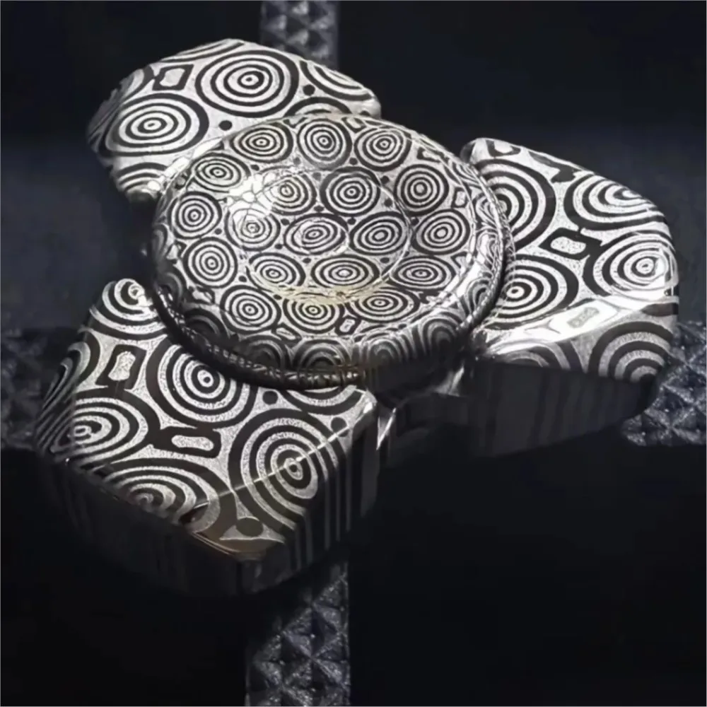 Spinmoon EDC Black Tortoise Fidget Spinner Zappelspielzeug für Erwachsene Ratsche Fidget Spinner Büro Schreibtischzubehör Angstspielzeug