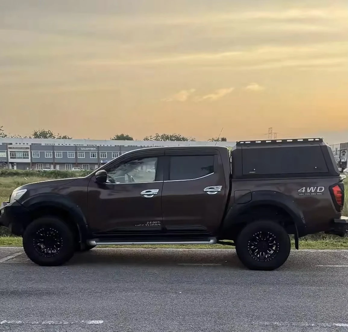 Pickup Hard Top Canopy Custom-fit for Nissan Navara Cap Rainproof Dustproof Truck Cap Topper Camper Fit for Isuzu D-max