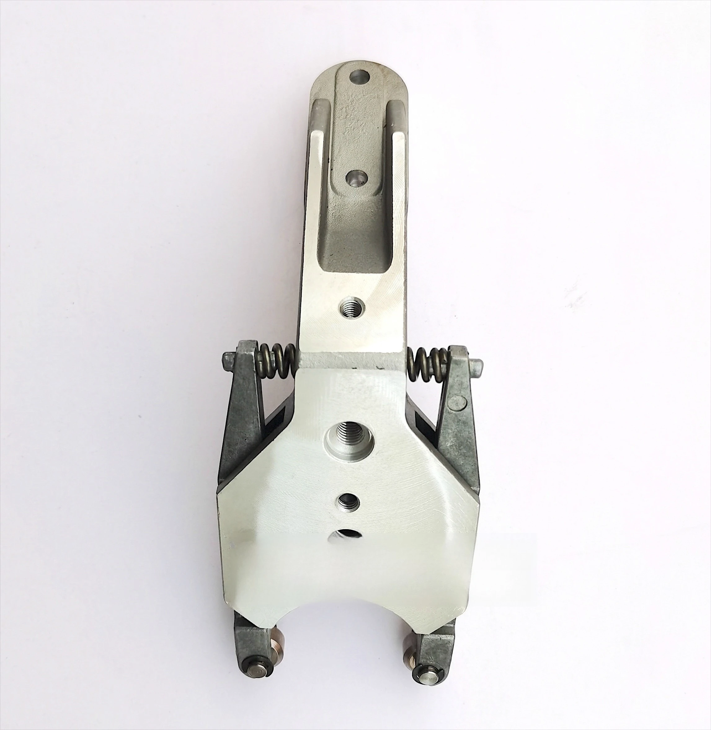 BT30 Tool Holder Clamp Arm Type Tool Changer Gripper Aluminum Tool Stand Collet for CNC Tapping Center Milling Machine