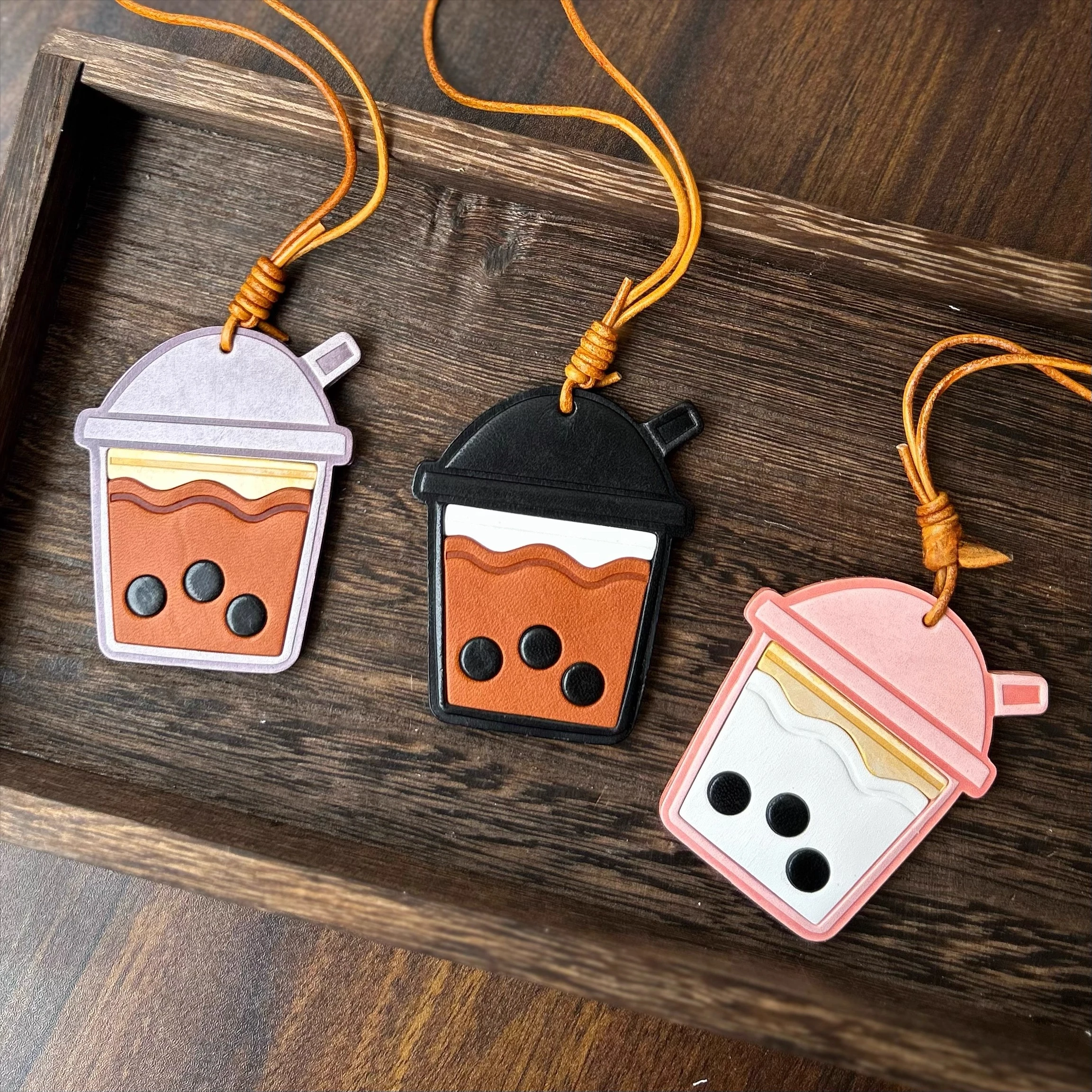 

Top layer cowhide milk tea pendant handmade gift bag pendant car keychain pendant bag pet pearl drink accessories