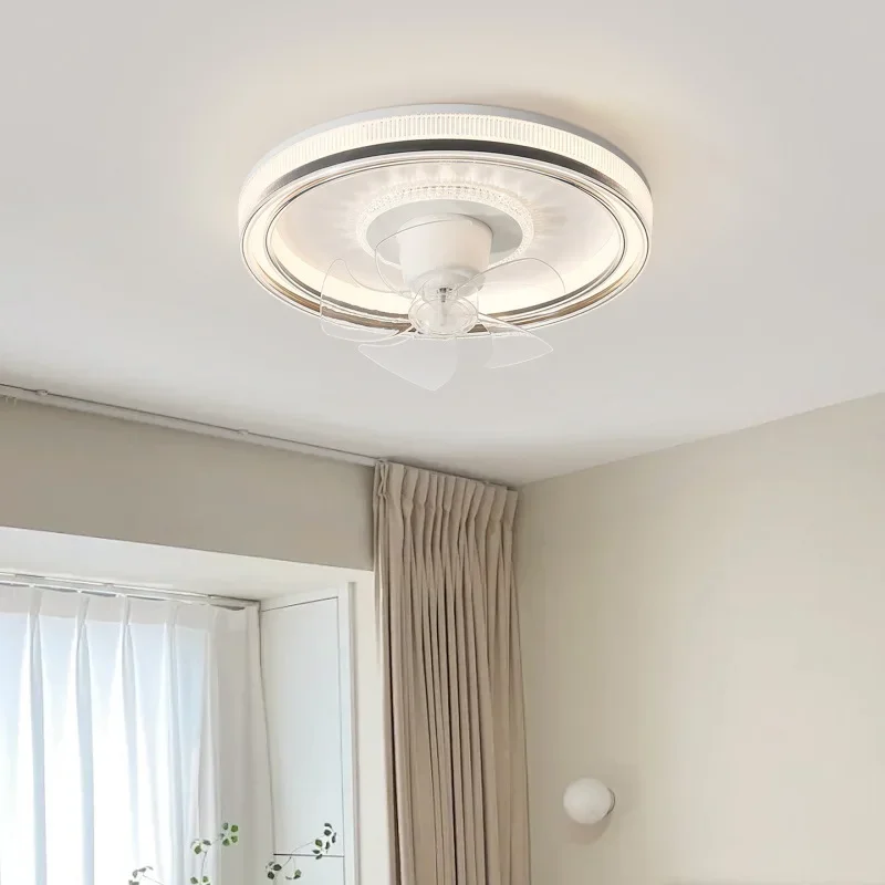 이탈리아 창의적인 북유럽 스타일 천장 조명 크림색 방 LED 조명 인터넷 인기 따뜻하고 로맨틱한 침실 팬