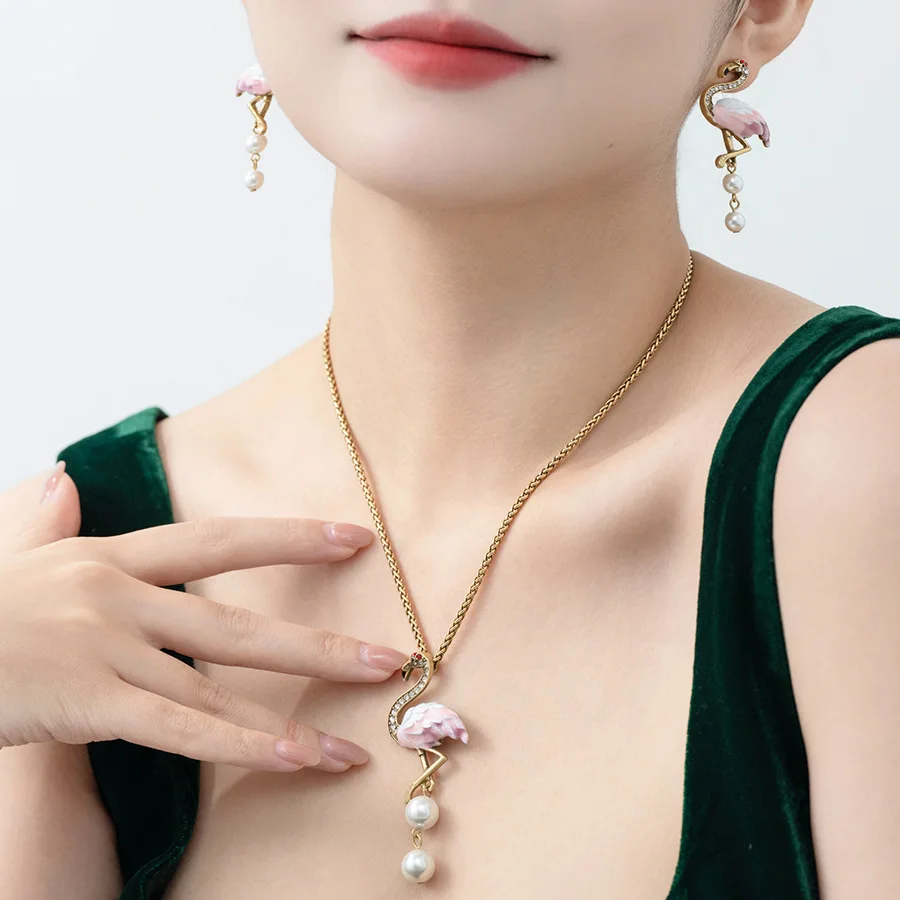 Medieval Style Bohemia High-end Fashion Enamel Pink Flamingo Pendant Pearl Tassel Necklace Retro Temperament Clavicle Chain