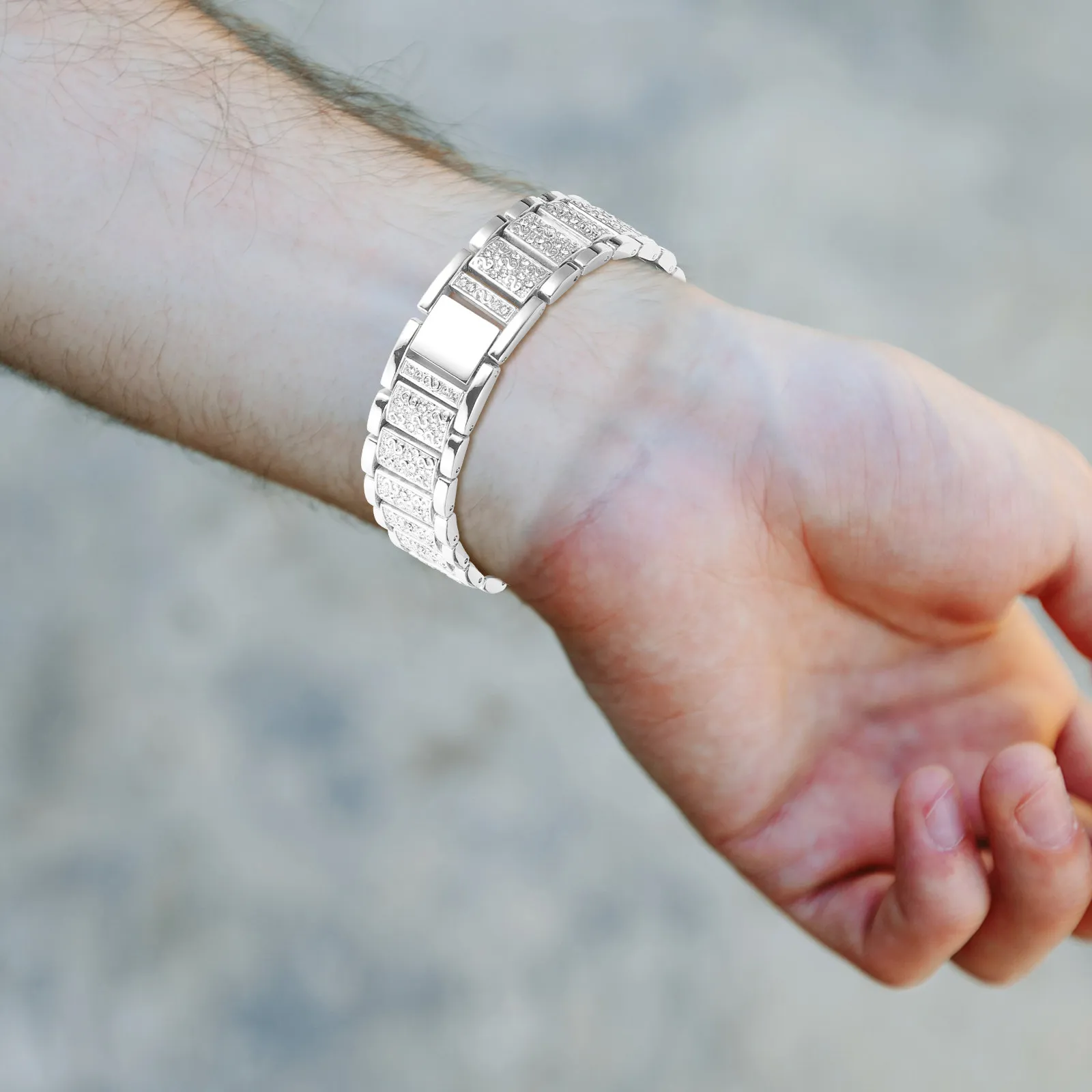 Stainless Steel Smart Watch Band 4-Adjustable for Comfortable Daily Wear and Party Leisure