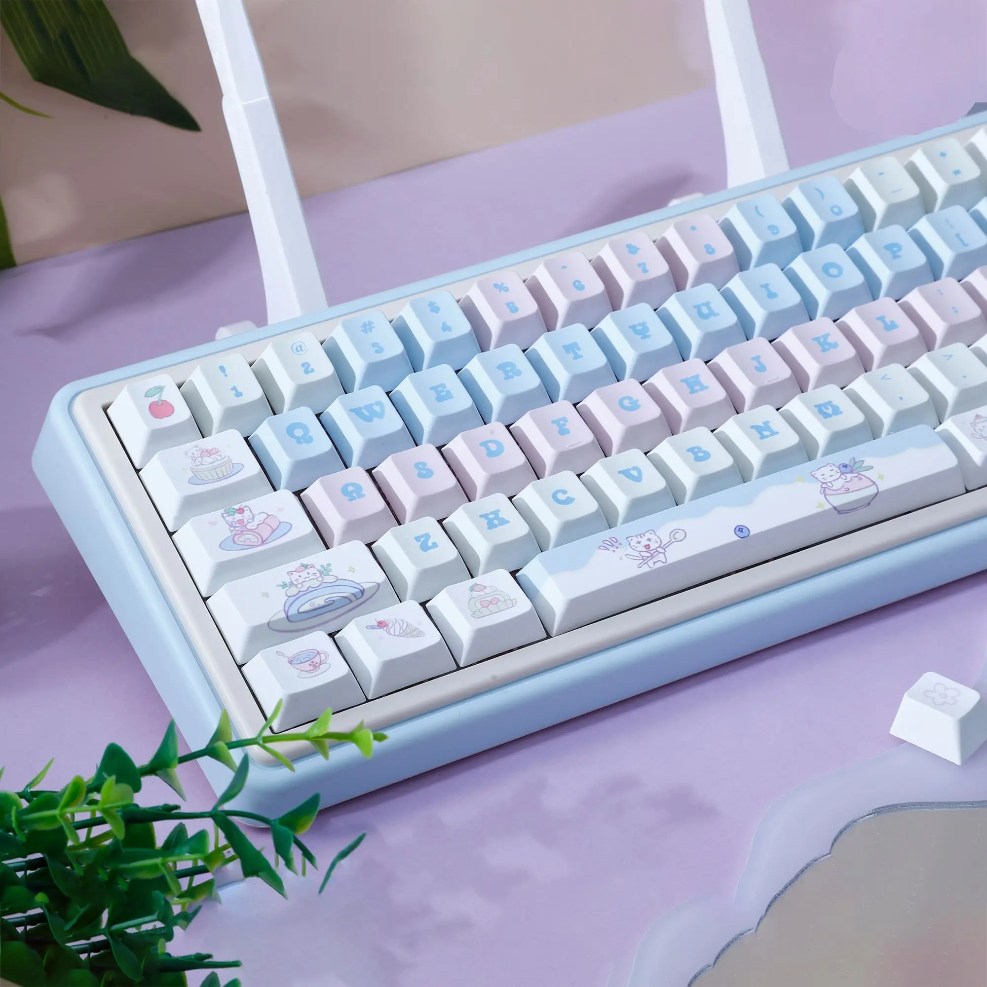 Cake cat keycaps cute cat PBT animation two-dimensional element peripheral positive engraving side engraving transparent keyboar