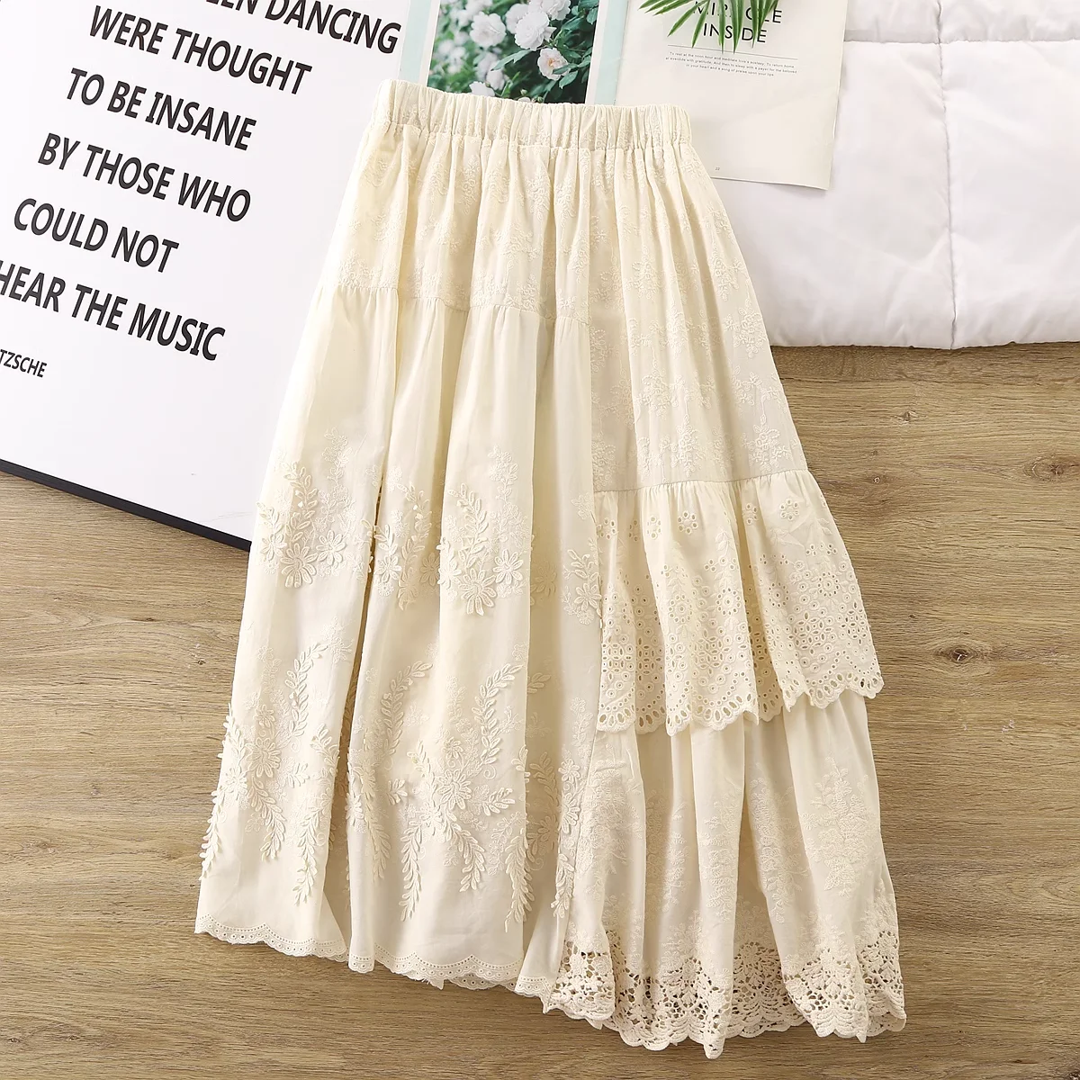 สไตล์ญี่ปุ่น Mori สาวผ้าฝ้าย Beige เย็บปักถักร้อยตาไก่ลูกไม้ Double Layer กระโปรงผู้หญิงหลวม A-Line Midi กระโปรงเสื้อผ้าน่ารัก