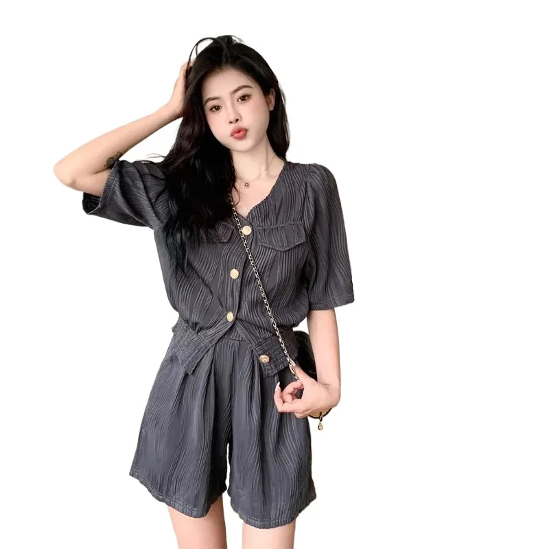 

Женские комплекты, рубашка с коротким рукавом и шорты с эластичной талией, 2 шт., повседневные дизайнерские Популярные Классические летние трендовые комплекты Ulzzang с имитацией карманов