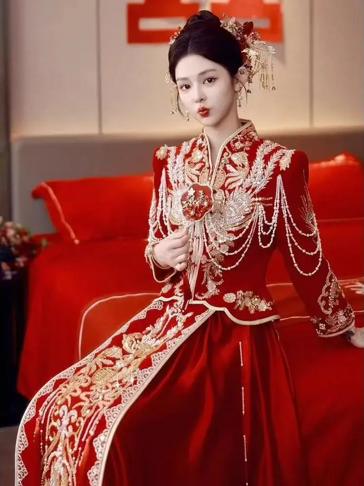 

Вечернее платье-костюм XiuHui из бархата с тяжелой вышивкой в новом китайском стиле для свадебной церемонии и торжественных мероприятий