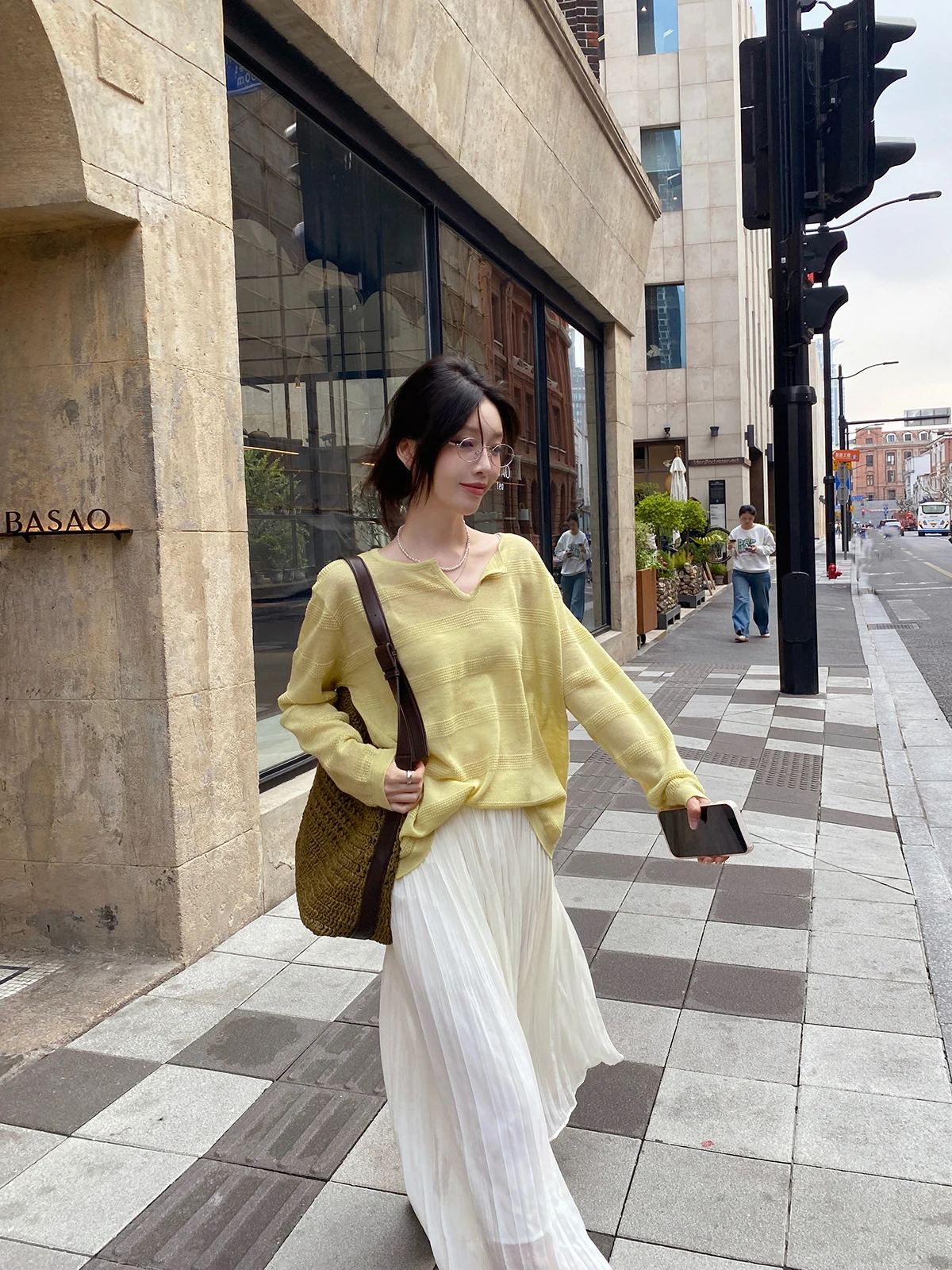 

FEELROOM Loose Fit Thin Knitted Cover up round Neck T Shirt Versatile Slimming Scissors Neck Long Sleeve Top for Women