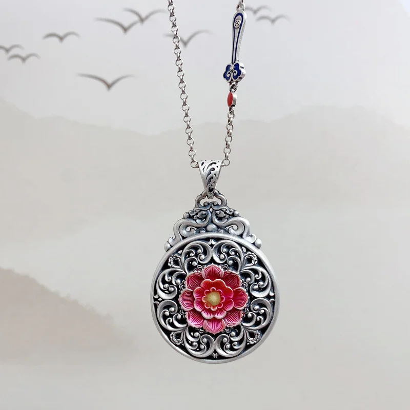 

Ethnic Style Enamel Flower Pendant For Women Jewelry Blessing Six Character Great Ming Mantra Safety Buckle Pendant For Lady