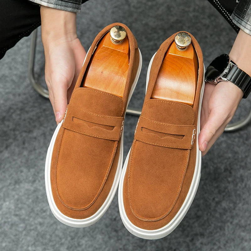 Fashionable Luxury Brand Brown Suede Leather Loafers Simple Board Shoes for Men's English Leisure European Station Men's Shoes