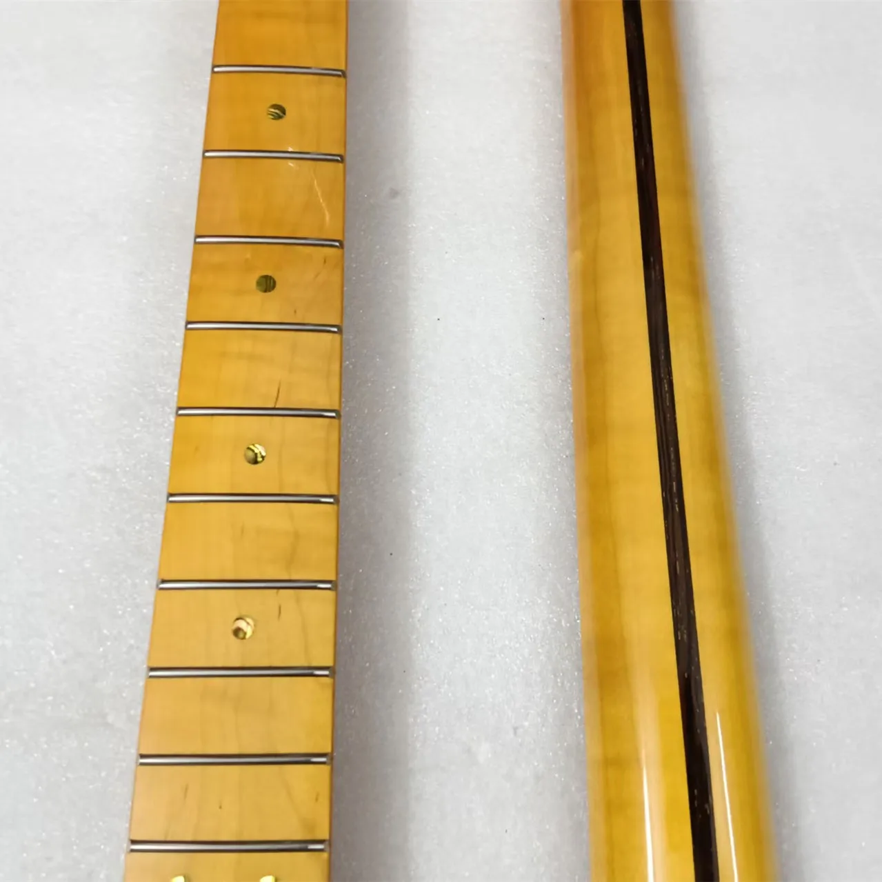 Gloss ST Neck 21 Frets Maple Necks Adjusted at Heel