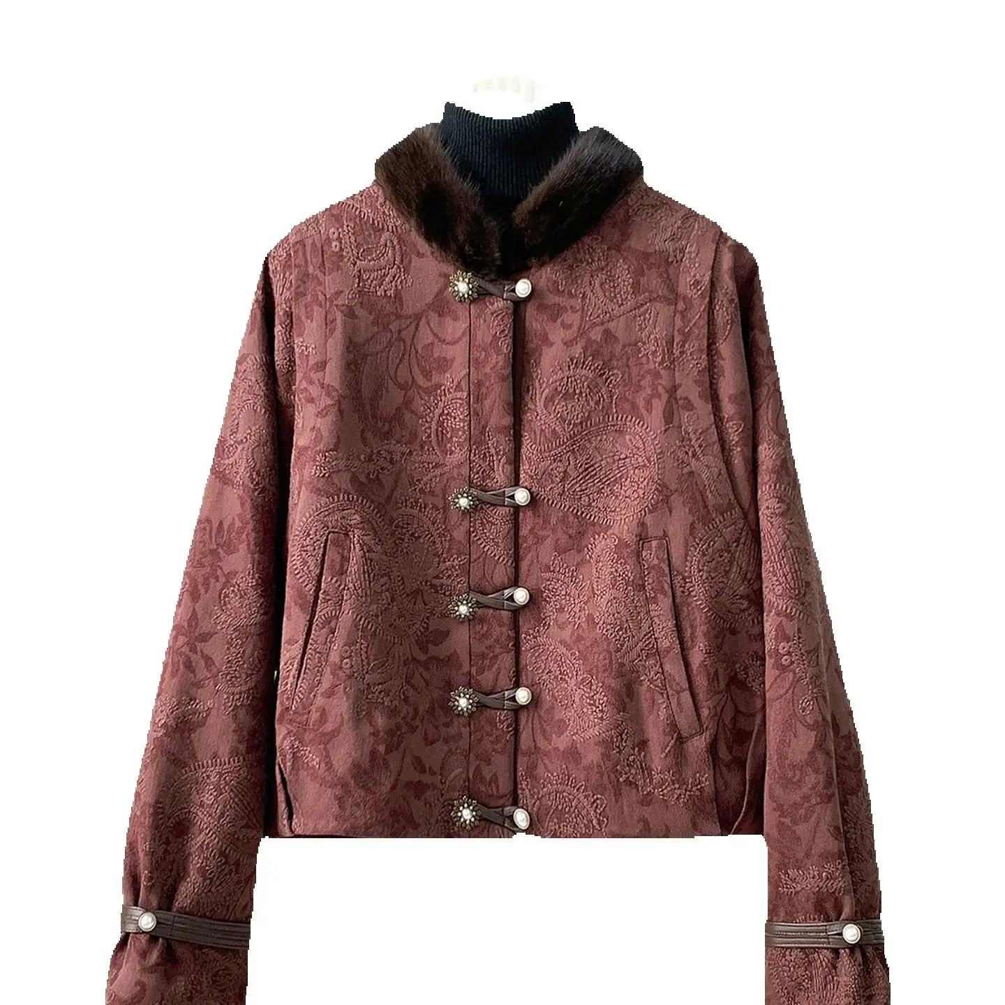 

A new short Chinese-style fur coat for women in winter 2025 with imported mink fur and mulberry silk lining