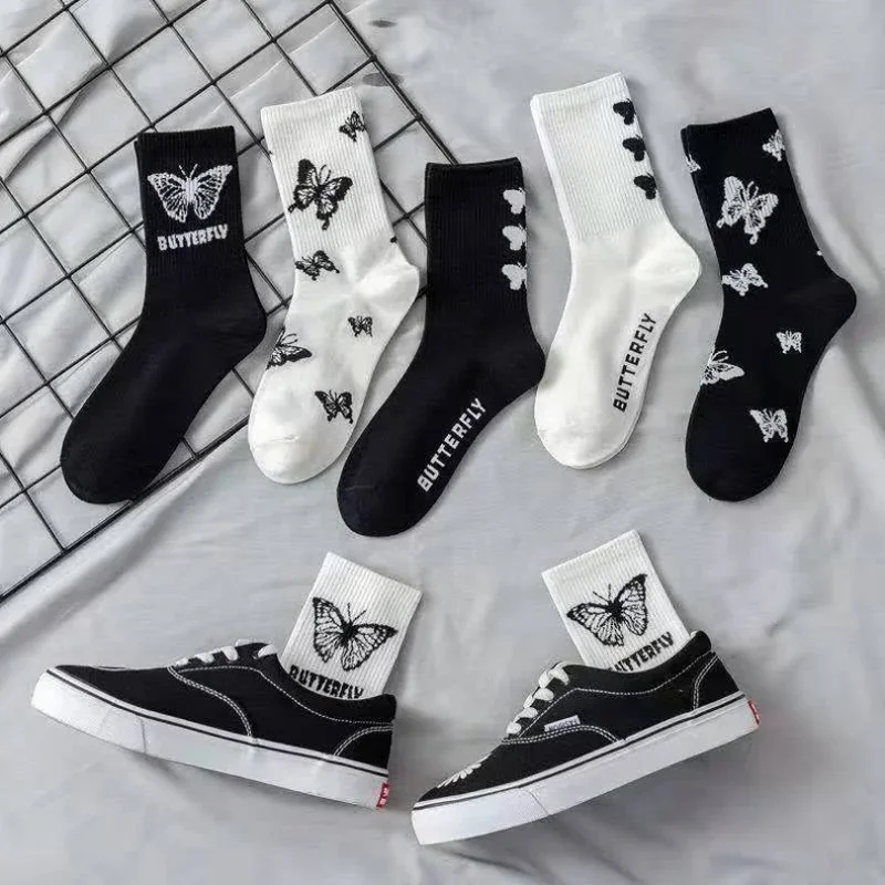 

Retro Cute Japanese Spring Summer Socks for Women Female Is Tied Sportsnet Red Bow Simple Fashionable Sock Black White Stockings