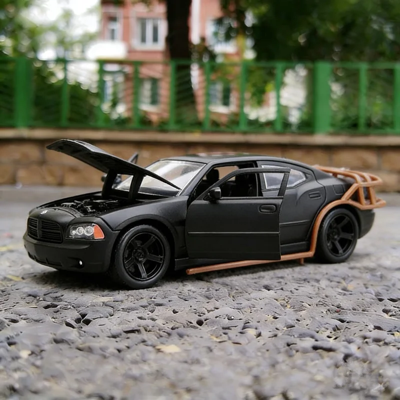 

1:24 2006 Dodge Charger Alloy Sports Car Model Diecast Metal Muscle Car Vehicles Model High Simulation Collection Kids Toys Gift