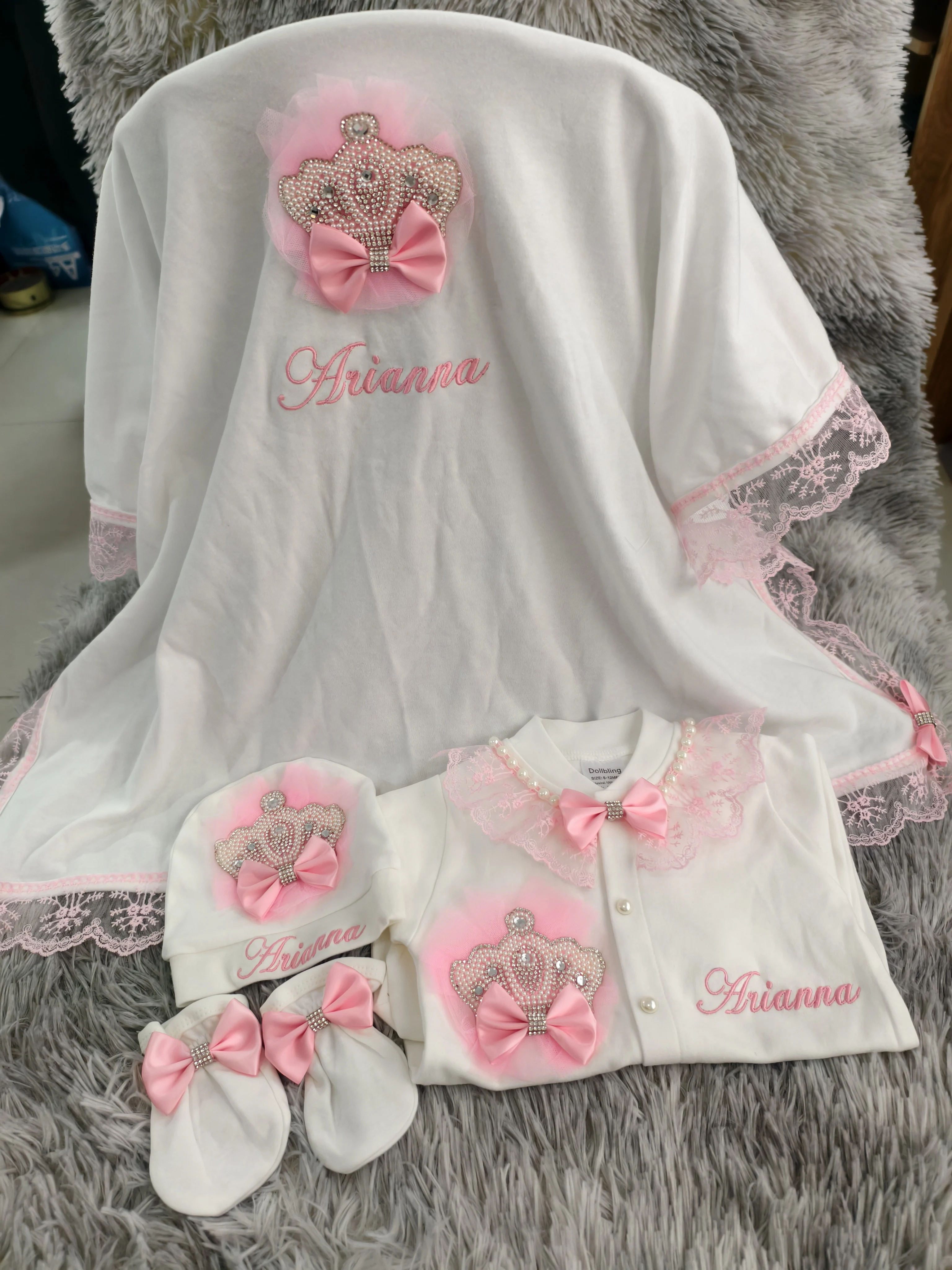 Sweet Princess Style Baby 4-Piece Set Pearl Lace Footed Bodysuit Custom Newborn Clothing