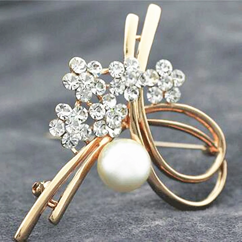 Vintage Gold Color Brooch Fashion Crystal Imitation Pearl Flower Brooches Corsage Woman Jewelry Accessories Cheap Wholesale