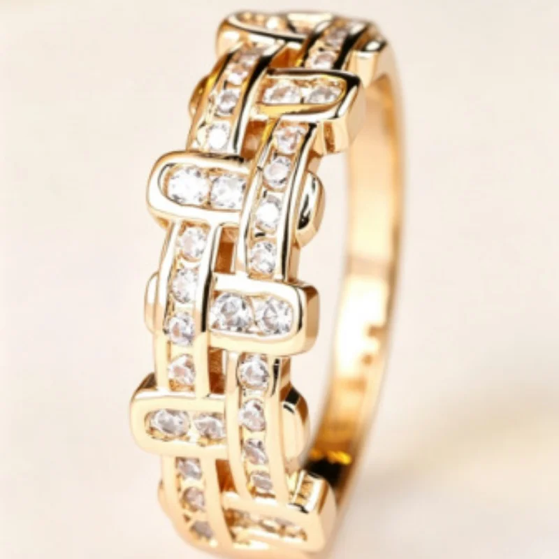 2026 New European and American Retro Grid Interwoven Zircon Ring Commuting Temperament Hollow Chain Accessory