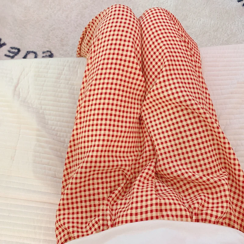 Red 148 red plaid trousers