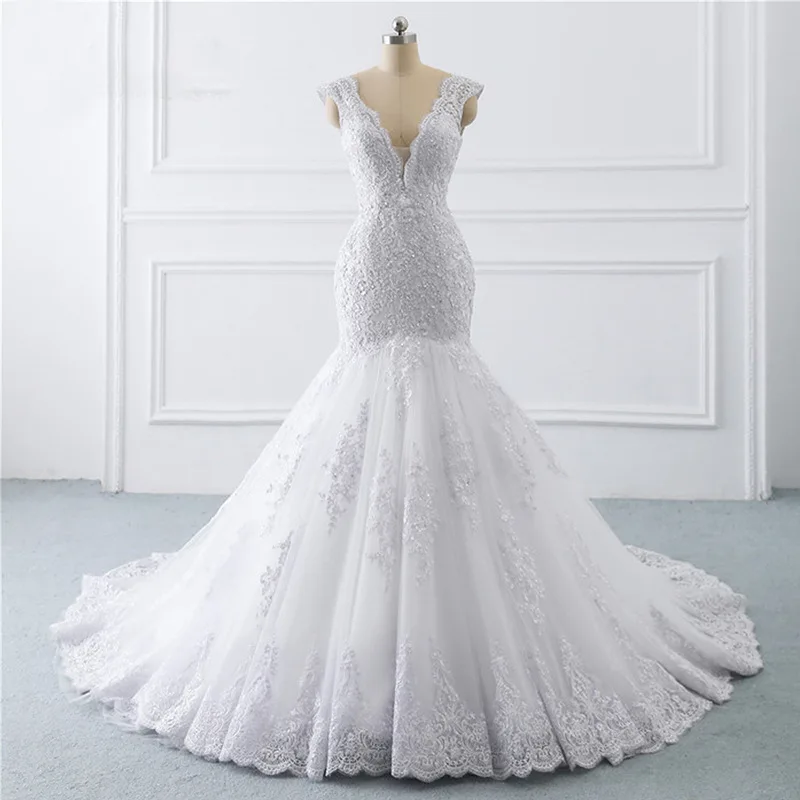 Immagine reale eleganti abiti da sposa a sirena con scollo a V in pizzo Applique bottone coperto abito da sposa Plus Size Vestido De Noiva gelinlik