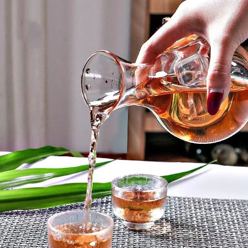 1Pcs Japanese Style Glass Wine Bottle Thumb Hole Clear Wine Glass Ice Pot Hamster Nest Cooling Room Wine Pot Decanter Set